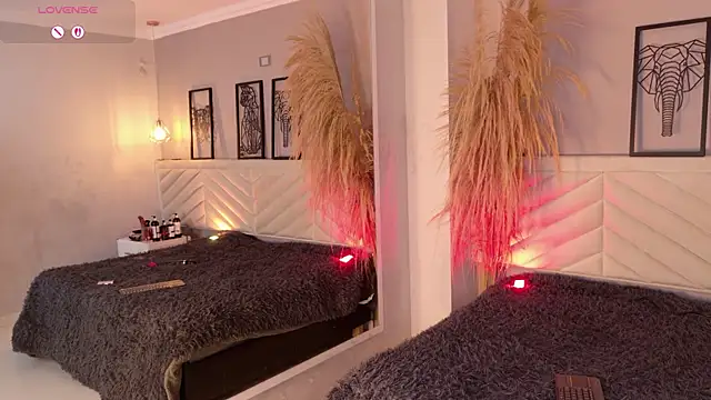 amy miller1 online show from November 17, 7:29 pm