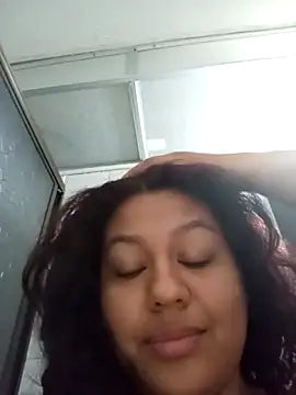 CloeStron online show from November 6, 3:16 pm