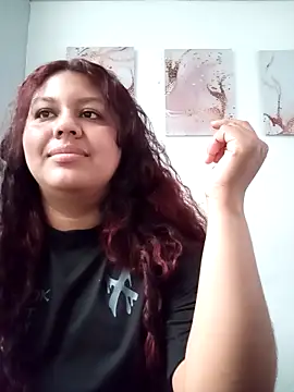 CloeStron online show from November 5, 3:48 pm