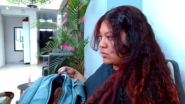 CloeStron online show from November 28, 4:18 pm