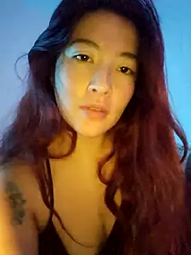 Snapshot of lunnaa_ chatting on March 4, 7:05 am lunnaa online show from March 4, 7:05 am