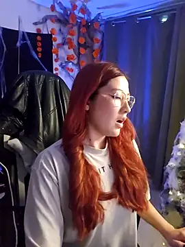 Snapshot of lunnaa_ chatting on November 5, 2:36 am lunnaa online show from November 5, 2:36 am