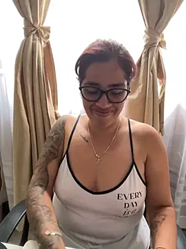 Snapshot of Camila_Garcia_ chatting on September 28, 5:42 pm Camila Garcia online show from September 28, 5:42 pm