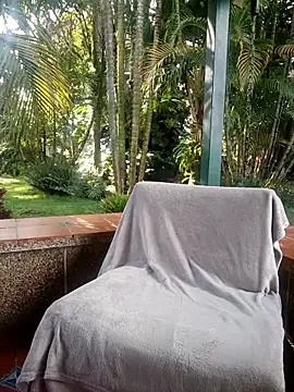 Snapshot of SophiaGuzman chatting on October 28, 8:30 pm SophiaGuzman online show from October 28, 8:30 pm