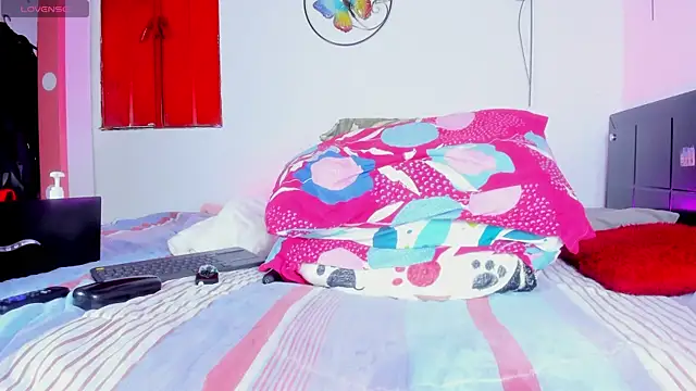  DulceFuego online show from February 22, 9:55 am