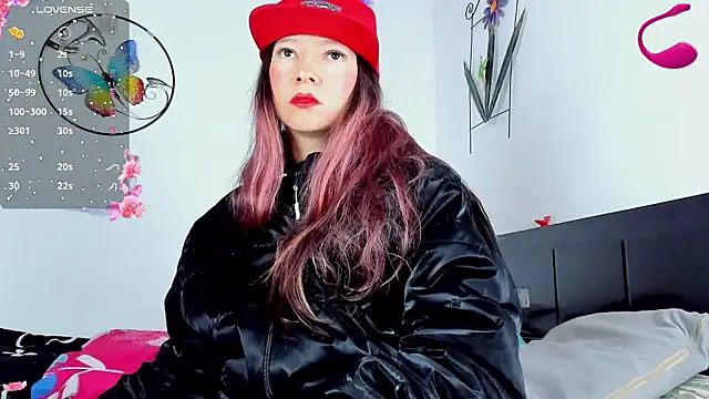  DulceFuego online show from February 13, 9:37 pm