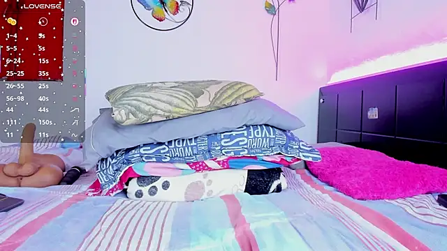  DulceFuego online show from April 7, 10:17 am