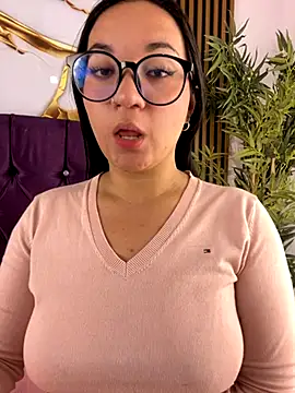 Snapshot of sara_roy04_ chatting on September 9, 4:22 am sara roy04  online show from September 9, 4:22 am