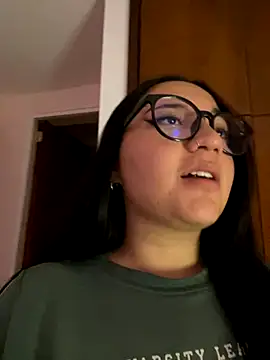 Snapshot of sara_roy04_ chatting on September 12, 3:28 am sara roy04  online show from September 12, 3:28 am