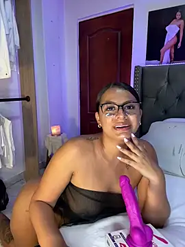 ema zoe online show from February 13, 12:10 am