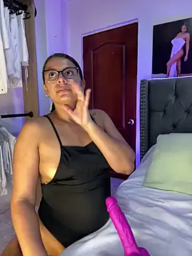 ema zoe online show from February 10, 12:09 am