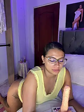 ema zoe online show from July 1, 12:00 am