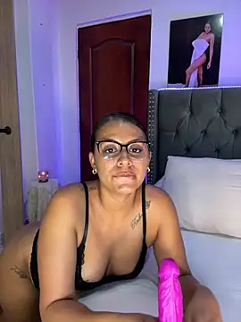 ema zoe online show from March 12, 12:05 am