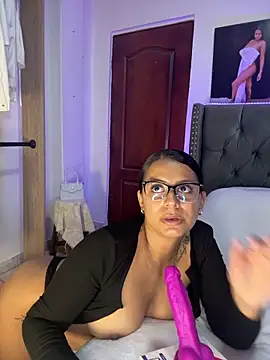 ema zoe online show from February 14, 12:22 am