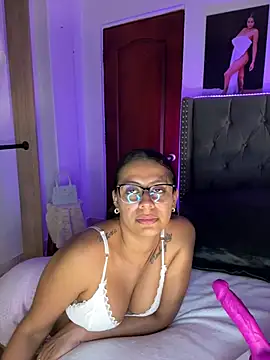 ema zoe online show from April 23, 12:06 am