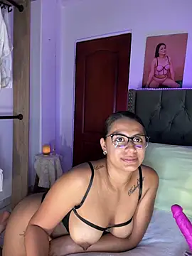 ema zoe online show from May 14, 11:57 pm