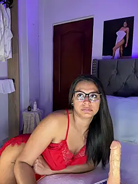ema zoe online show from July 13, 11:59 pm