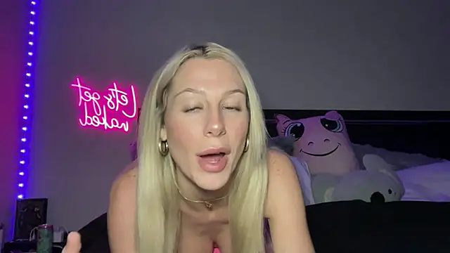 ChelseaCheeky online show from November 26, 2:55 am