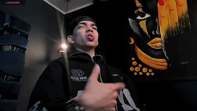 Eryonbradley online show from December 1, 11:22 am