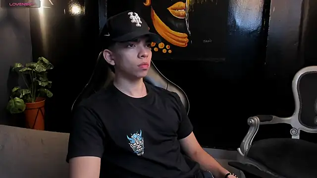 Eryonbradley online show from November 29, 11:21 am