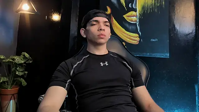 Eryonbradley online show from November 18, 11:35 am