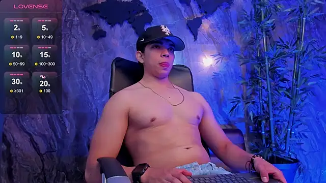 Eryonbradley online show from April 23, 11:28 pm
