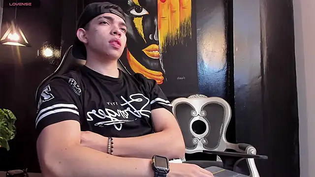 Eryonbradley online show from January 9, 11:28 am