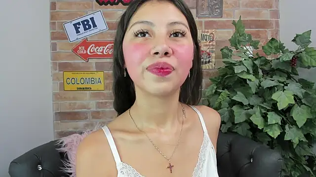 Snapshot of misss_luxury chatting on December 20, 11:02 am misss luxury online show from December 20, 11:02 am