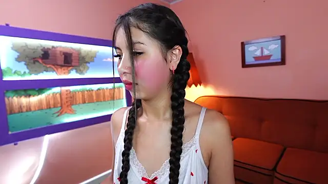 misss luxury online show from March 11, 11:04 am