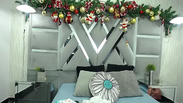 MonzerratBoyer online show from January 12, 6:47 pm