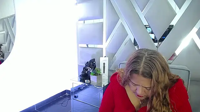 MonzerratBoyer online show from February 20, 7:05 pm