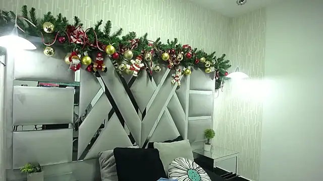 MonzerratBoyer online show from January 9, 6:48 pm