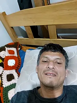 luislimafuego online show from October 31, 1:13 am