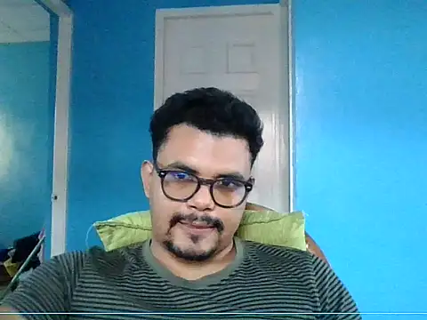 Snapshot of elturcudito chatting on February 28, 11:26 pm elturcudito online show from February 28, 11:26 pm