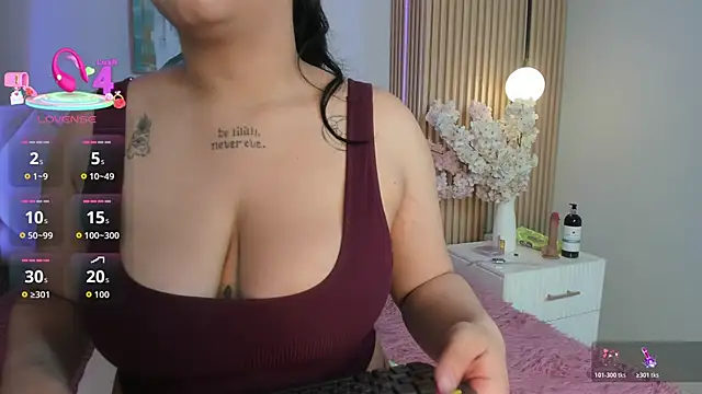 veronica hill  online show from February 20, 3:03 am