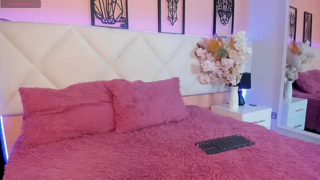 veronica hill  online show from October 10, 3:18 am