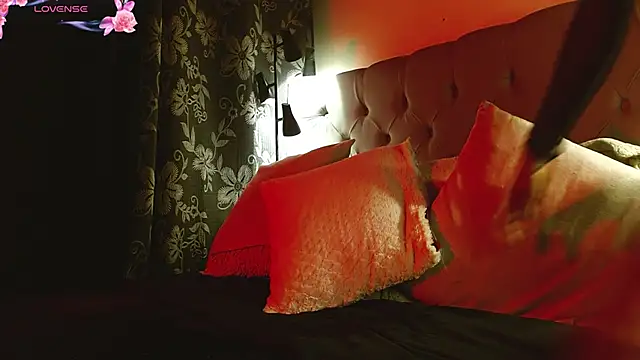 Dulce Tara online show from November 15, 4:49 am