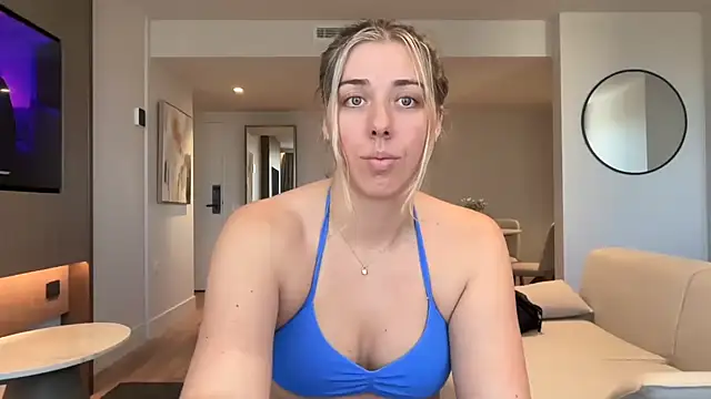 louiseberkeley online show from April 15, 3:12 am