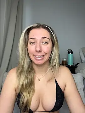 louiseberkeley online show from May 18, 2:01 am