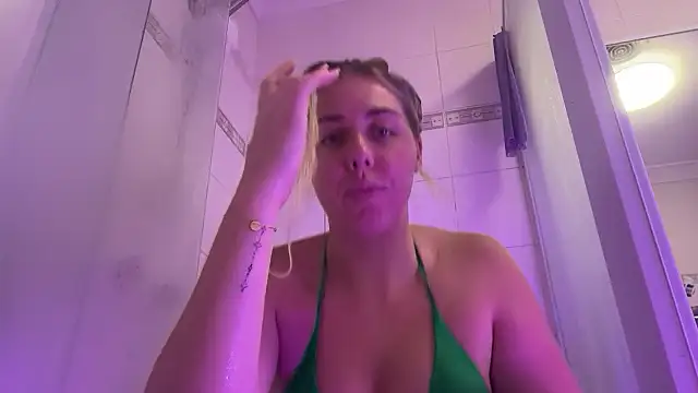 louiseberkeley online show from January 7, 11:26 am