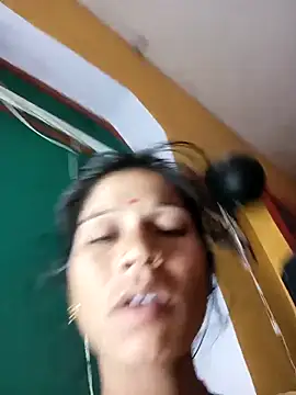 Snapshot of Sonam_pandeyji chatting on October 31, 8:27 pm Sonam pandeyji online show from October 31, 8:27 pm