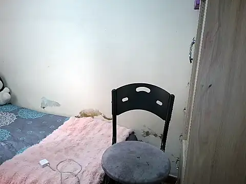 KUTTY MODEL online show from November 10, 4:12 pm