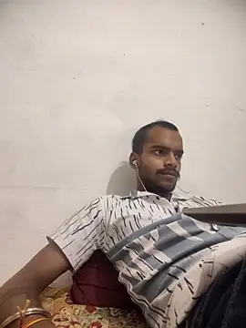 yashuuuu021 online show from April 18, 3:25 pm