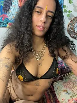 Snapshot of bibihourani chatting on May 29, 3:51 pm bibihourani online show from May 29, 3:51 pm