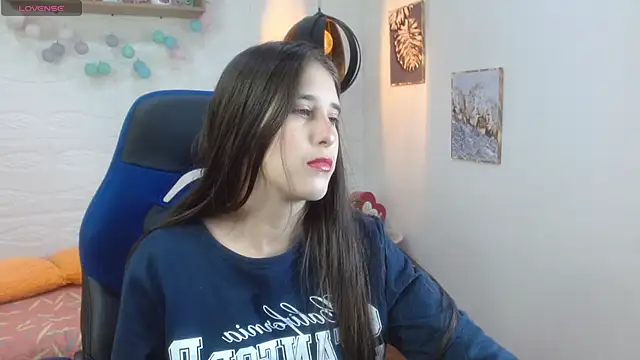 Snapshot of karlarousex chatting on November 5, 3:20 am karlarousex online show from November 5, 3:20 am