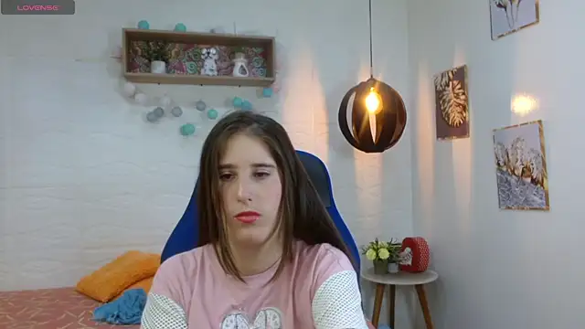 Snapshot of karlarousex chatting on November 12, 2:48 am karlarousex online show from November 12, 2:48 am