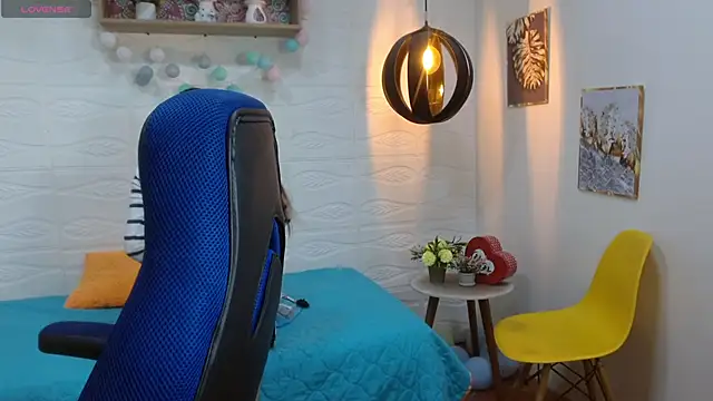 Snapshot of karlarousex chatting on October 22, 2:55 am karlarousex online show from October 22, 2:55 am