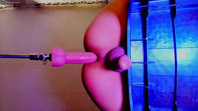 Snapshot of Kata_bitch chatting on October 30, 12:47 pm Kata bitch online show from October 30, 12:47 pm