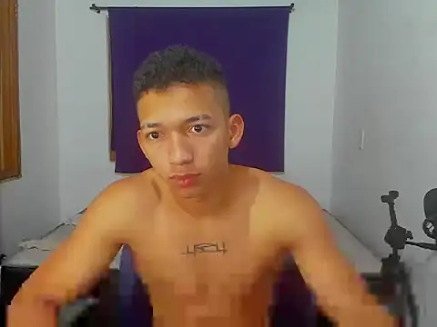 Snapshot of JuanchiT66 chatting on October 17, 5:59 pm JuanchiT66 online show from October 17, 5:59 pm