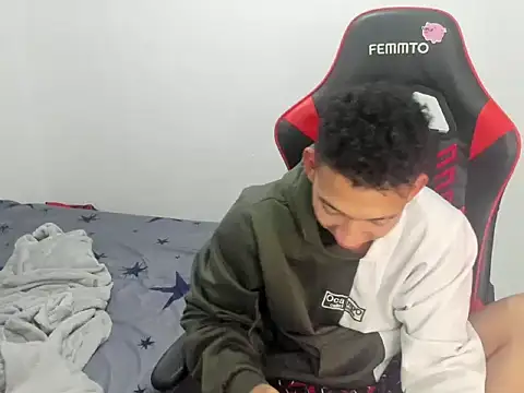 JuanchiT66 online show from January 7, 4:39 am